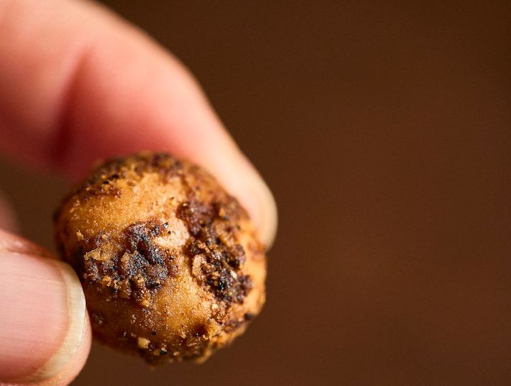 クレープに添えられたお菓子