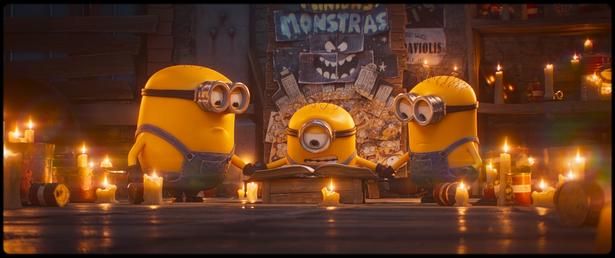 本作の主人公となるジェームズとヘンリー、エド [c] Universal Studios. All Rights Reserved.