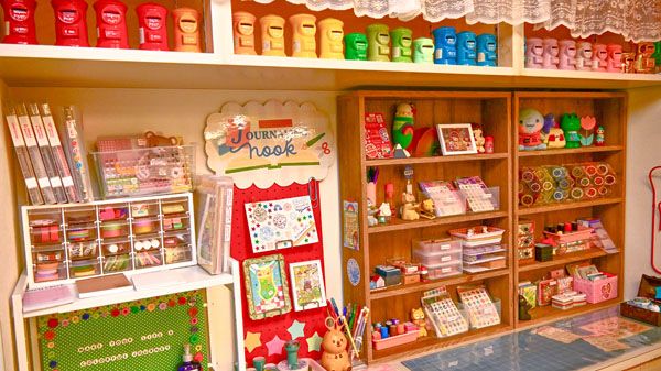 【東京都北区】「rainbowholic」が「文具喫茶」を移転し体験型文具店「文具ランド」を駒込にオープン