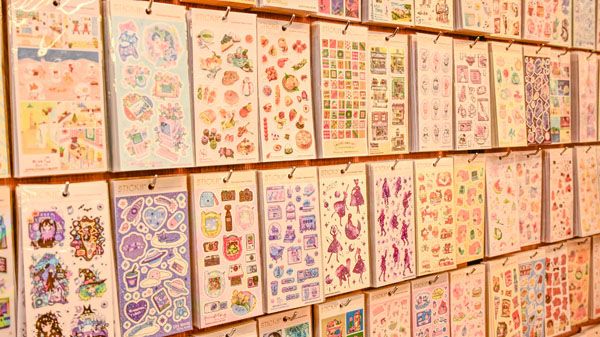 【東京都北区】「rainbowholic」が「文具喫茶」を移転し体験型文具店「文具ランド」を駒込にオープン