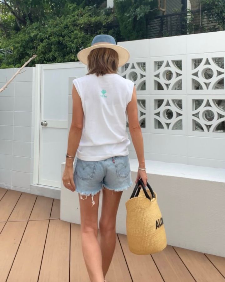 夏旅コーデ_旅先は肌出しは気にせず！