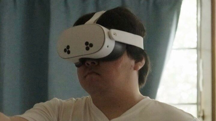 【写真・画像】「豪華すぎる」 22歳“幼卒”男性、13年間ひきこもっていた部屋に「憧れる」「めちゃくちゃ綺麗」 1枚目