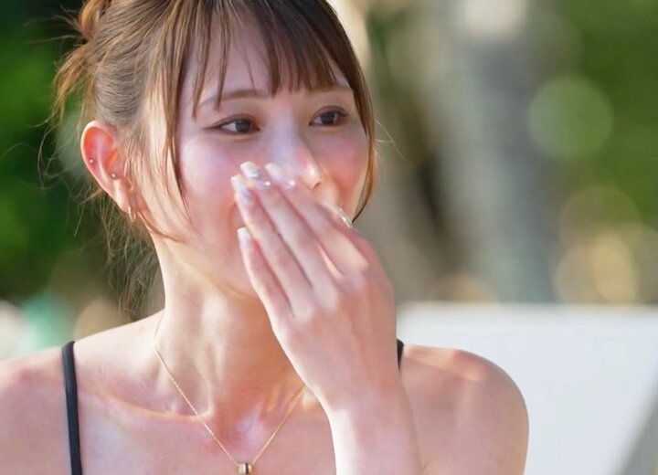 【写真・画像】「整形総額約1000万円」28歳整形美女に24歳送迎ドライバーがロックオン「どタイプ」「前世会ってたのかな」 1枚目