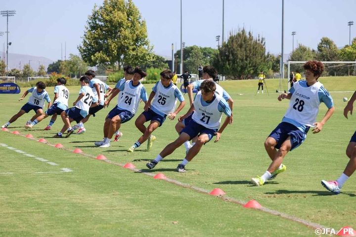 画像2: 日本サッカー協会、『ブルーロック』コラボで初開催の“U-17日系選手キャンプ”に34人が参加！宮本恒靖会長がその意義を語る