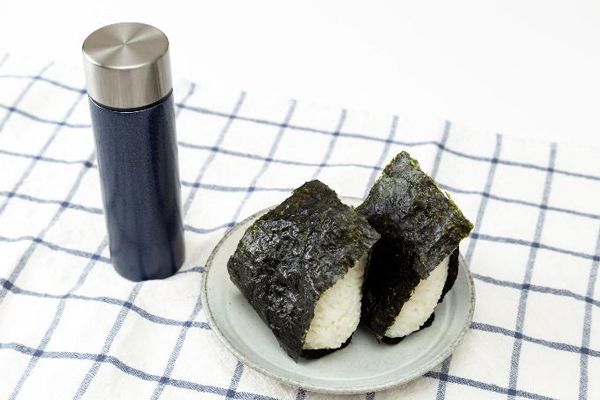 「水と一緒に食べると太りにくそう」の真偽は!?