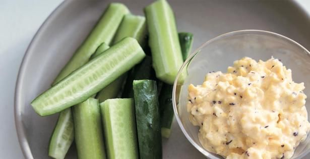 さまざまな生野菜によく合います （C）新谷友里江／主婦と生活社