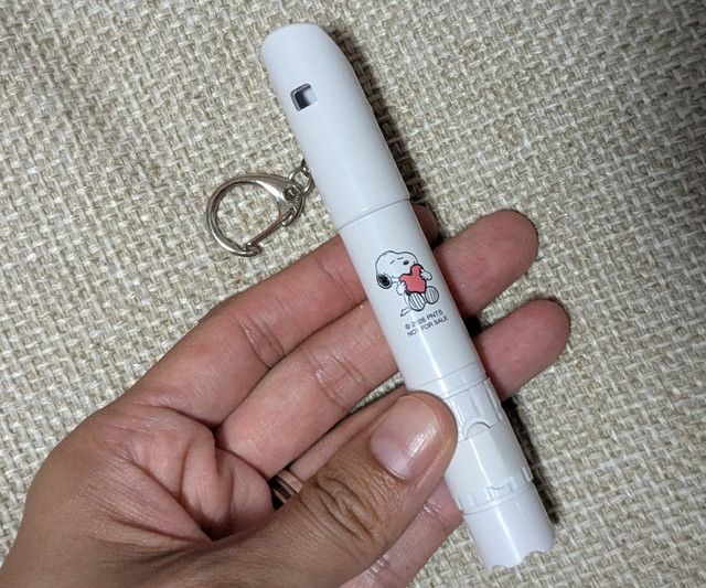ホイッスル＆ライト付きペンの写真