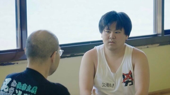 【写真・画像】共同生活2日目で限界の22歳“幼卒”男性を“スーパースター”が鼓舞「負けないでほしい」 1枚目
