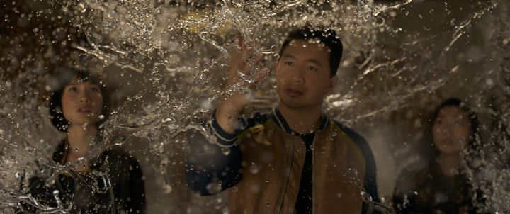 『シャン・チー／テン・リングスの伝説』場面写真