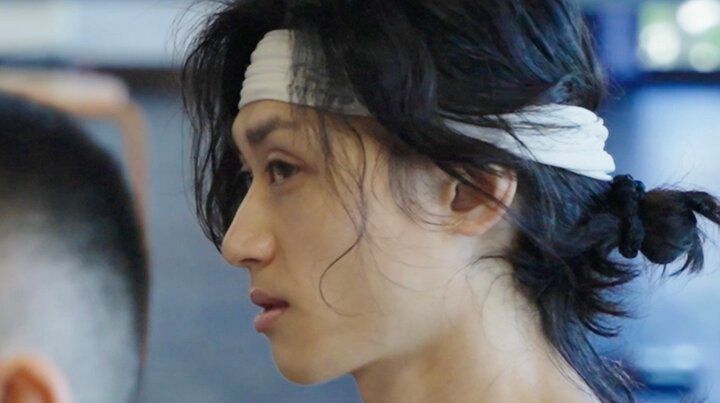 【写真・画像】初対面の美女を“人魚”呼び こじらせイケメンがムキムキボディ披露「スタイルいい」「仕上がってる 1枚目