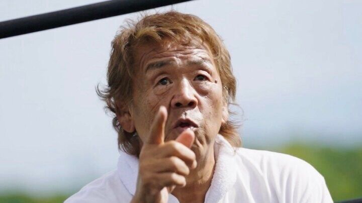 【写真・画像】「叩き出すぞお前！」 18歳底辺クリエイターに長州力がマジギレ「笑顔を出すな！」 1枚目