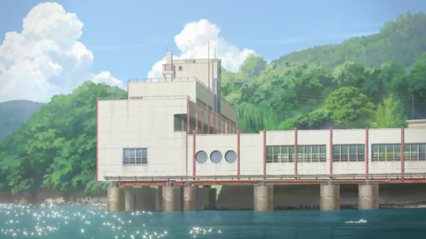 津奈木町にある旧赤崎小学校など、実際のロケーションもモデルとなっている [c]2026 片野坂亮／しらぬひ製作委員会
