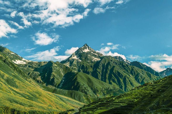 北西 出世運 上がる 山の写真や絵