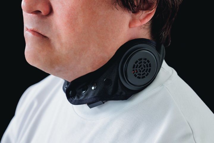 【着る冷蔵庫】信号待ちの地獄を脱出！ LINKSの「ペルチェサーモベスト＆首元冷却」で夏の猛暑を完全攻略