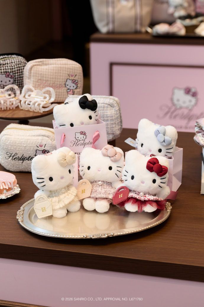 HLT×ハローキティ チャーム