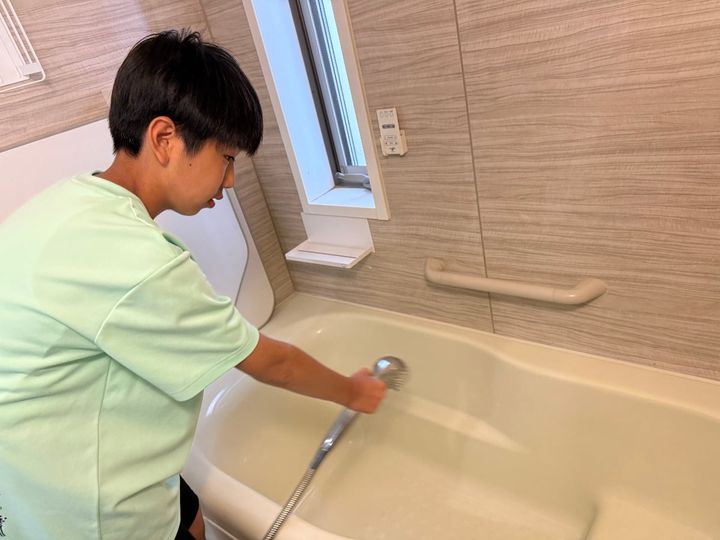 子どもが夏休み中に掃除に取り組むことでどんなメリットがある？（花王提供）