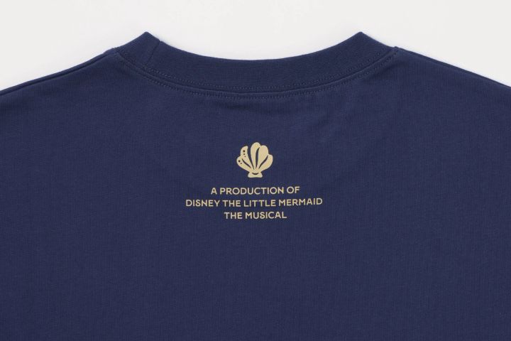 「Tシャツ（ショート丈）」背面の公演クレジット