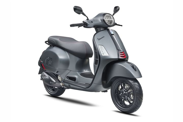 80周年のベスパに新たな彩り！ GTS/GTVの2026年モデルが本日8月22日発売