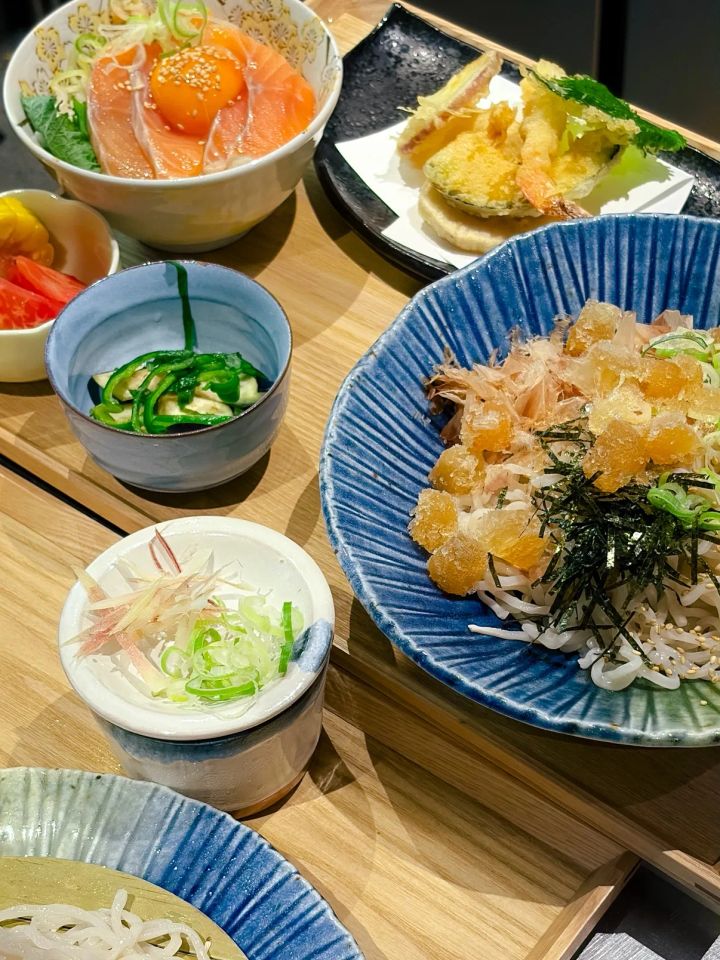 「穂の間御膳」の丼と天ぷら