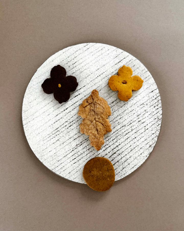 レトロなパッケージがかわいいクッキー缶2026◎ 長崎土産におすすめの修道院菓子【ささやかですてきなもの 大谷有紀 vol.301】