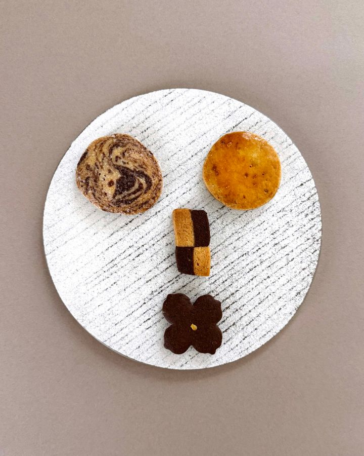 レトロなパッケージがかわいいクッキー缶2026◎ 長崎土産におすすめの修道院菓子【ささやかですてきなもの 大谷有紀 vol.301】