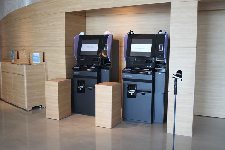 チェックアウト 精算機