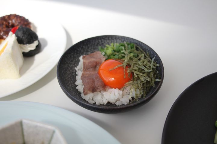 「神戸牛しゃぶと旨すぎてけしか卵の卵かけご飯」