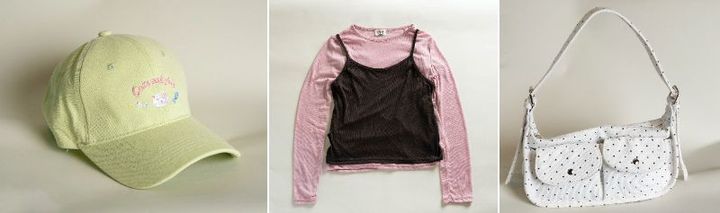 淡いイエローのキャップW1万5000（左）／流行のレイヤードトップスW2万5000（中央）／ドット柄のバッグW2万2000（右）