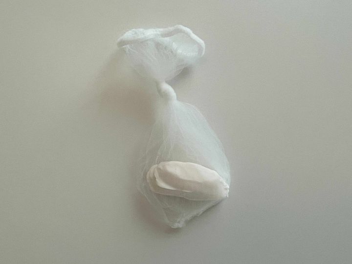 ネットの口を結ぶ