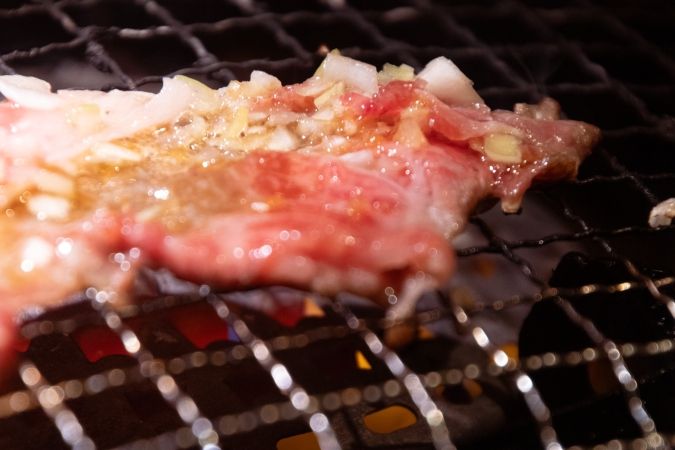 和牛卸直営焼肉 タンとハラミ まっちゃん 焼きカルビ