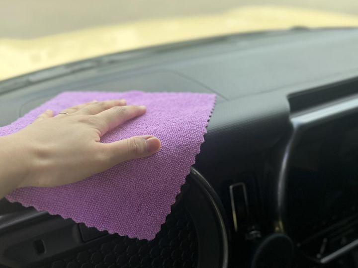 画像: 車内にも1枚置いておきたい