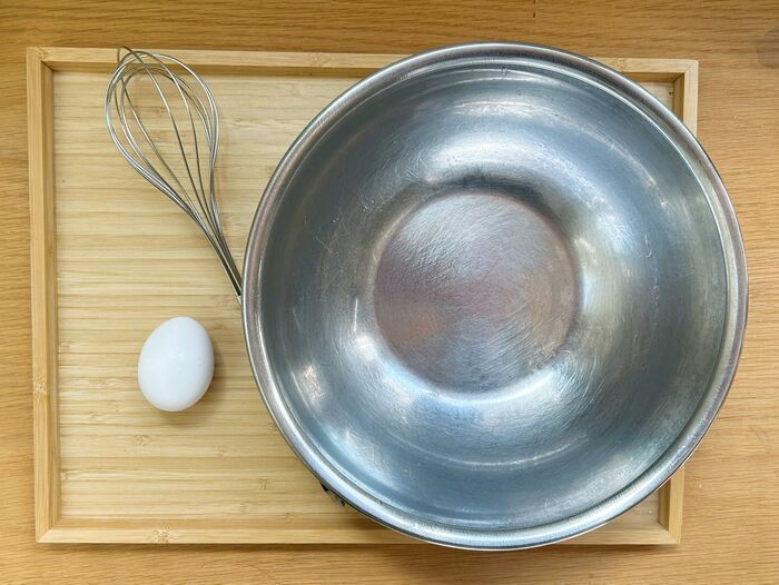 たった2分！？卵白を冷凍すると→爆速メレンゲが完成するってホント？【検証してみた】