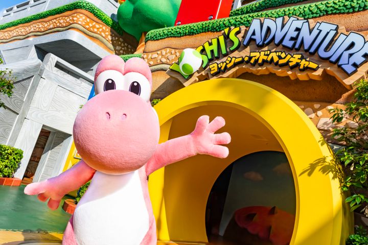 スーパー・ニンテンドー・ワールドのピンクのヨッシー