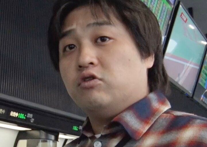 【写真・画像】人気芸人、競馬場に持ち込む金額を明かし千鳥ら驚き「えっ!?」「すごくない？」 1枚目