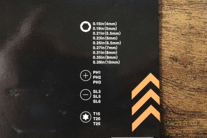 ラチェットツールセットのパッケージ裏面に記載されたビットの種類とサイズ一覧