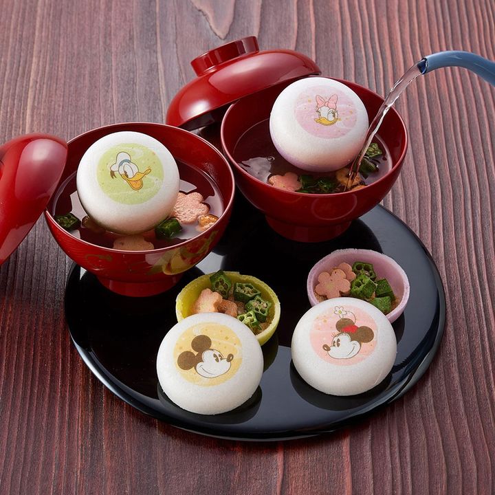 おせち・三段重「ミッキー＆ミニー」 最中お吸い物 イメージ