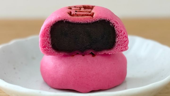 「神社の一角に置きたなる〜」【ファミマ】数量限定のコラボ饅頭が話題！