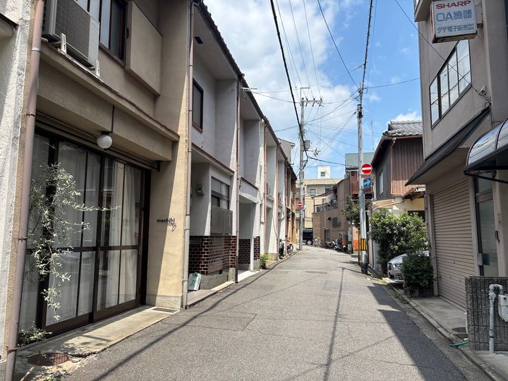 「もちひ」のある住宅街の一角