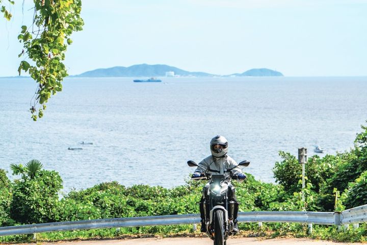 【夏の至高10選】ヘルメットの中で叫ぶ冒険へ！編集長が選び抜いた「原点を揺さぶる絶景ルート」