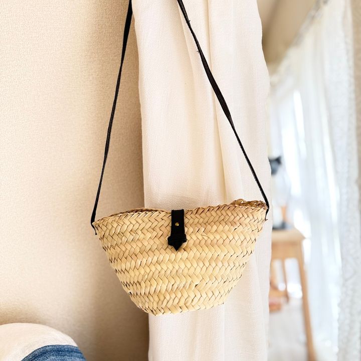 〈KECH LeS ESSENTIELS〉のかごバッグ