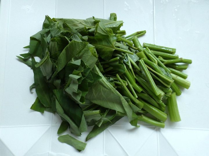 材料4つで完成！「空心菜のナムル」