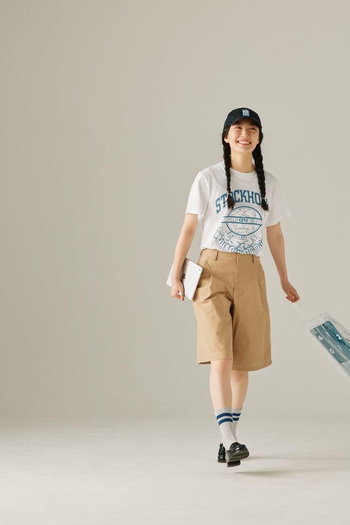 大学で課題と向きあう日はＴシャツ×短パンで気負わずに。小物できちんと感をオンするのがポイント【FUDGE FRIEND おしゃれさんの毎日コーディネート vol.733｜ 栁沼芽以】