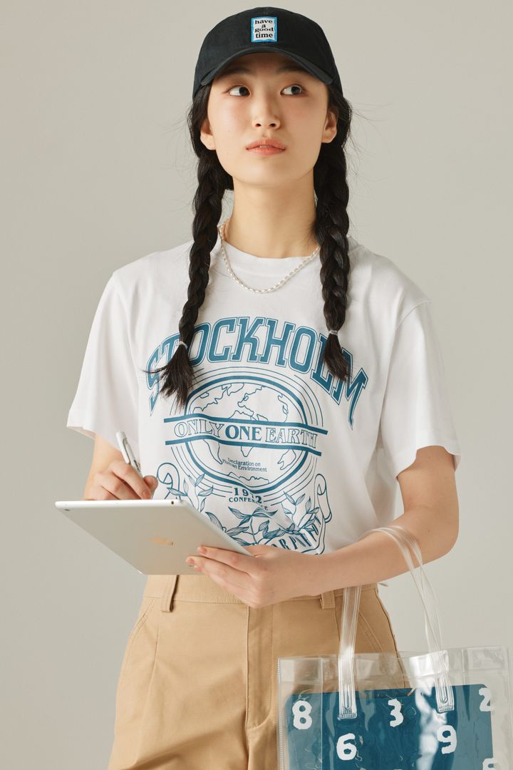 大学で課題と向きあう日はＴシャツ×短パンで気負わずに。小物できちんと感をオンするのがポイント【FUDGE FRIEND おしゃれさんの毎日コーディネート vol.733｜ 栁沼芽以】