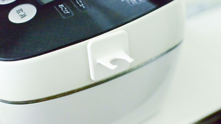 ダイソー「マグネットシェーバーホルダー」の意外な使い道！しゃもじ収納に使ってみました