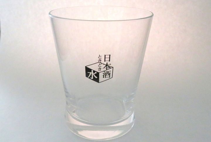 「日本酒ときどき水」ロゴ入りオリジナルグラス