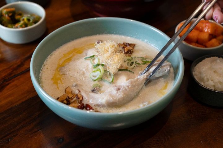 エゴマ参鶏白飯W1万9000