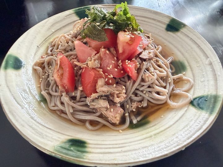 サバ缶とトマトの冷やしそば