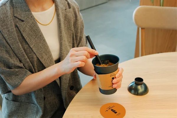【東京都千代田区】冷たいみそ汁ドリンク「アイスみーそー」を楽しむ期間限定カフェが丸の内に登場！