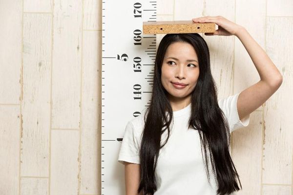 健康診断で身長が縮んでいませんか？病気のサインかも！