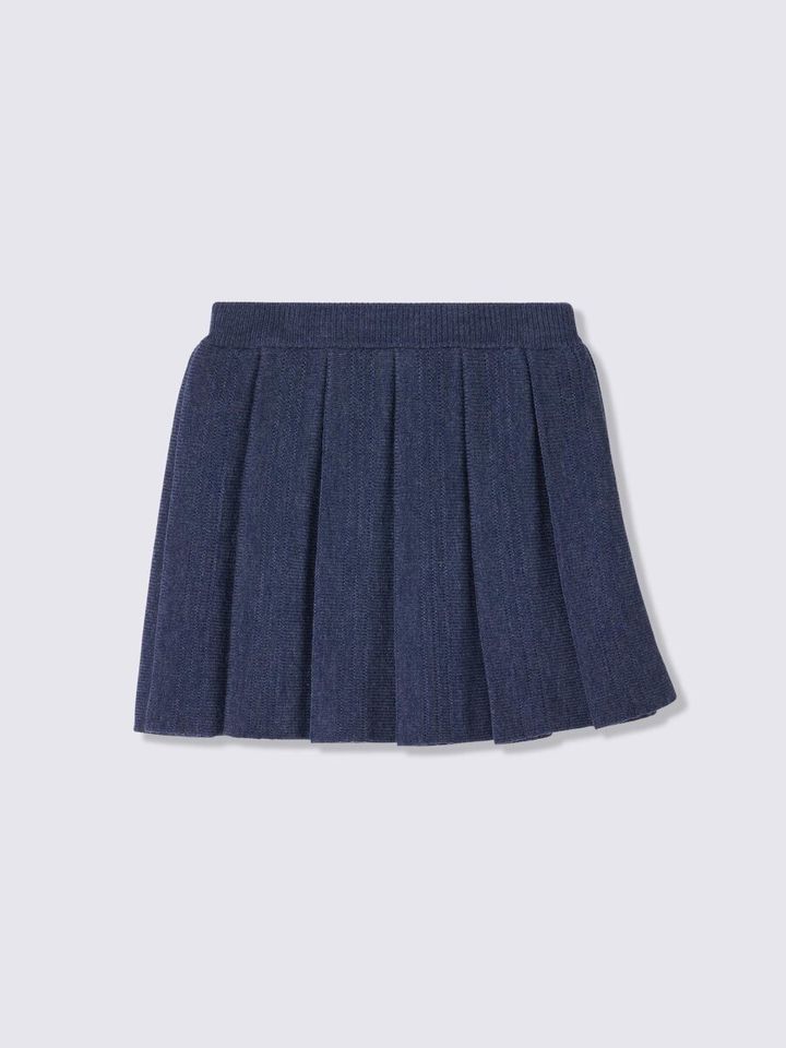 紺色のニットプリーツミニスカートを平置きで撮影。